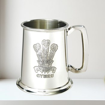 Prince Of Wales Feathers One Pint Pewter Tankard Prince of Wales Feathers 1 pint Pewter Tankard