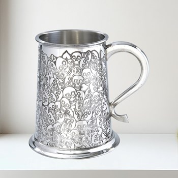 Love Skull 1 pint pewter Tankard