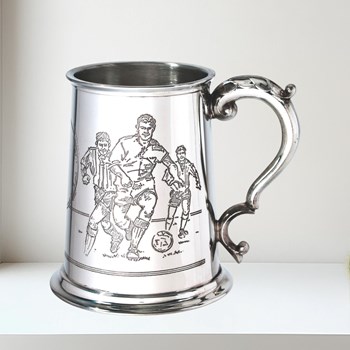 Football Scene 1 pint pewter Tankard
