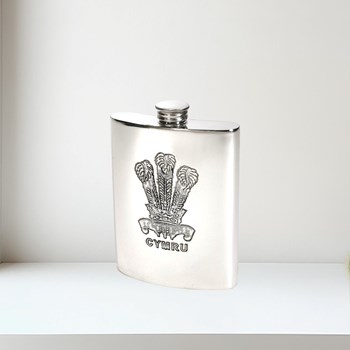6oz Prince Of Wales Feathers Pewter Kidney Flask 6oz Prince of Wales Feathers Pewter Kidney Flask