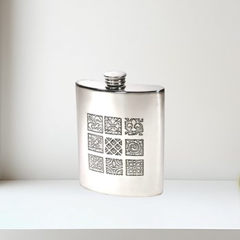 6oz Medieval Pewter Kidney Hip Flask 6oz Medieval pewter Kidney hip Flask