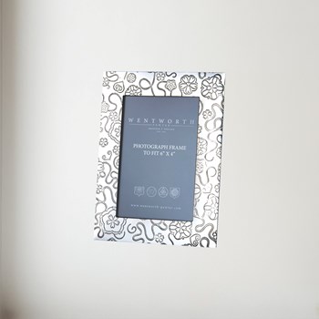 Medium Yorkshire Rose Pewter 6"X4" Picture Frame Yorkshire Rose Pewter Picture Frame