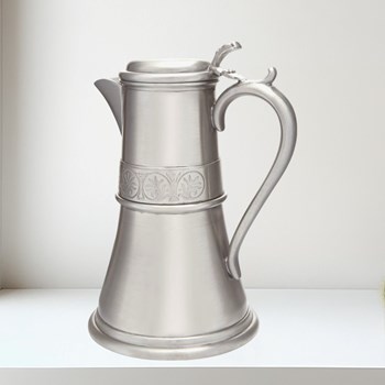 Medieval Antique Finish Pewter Flagon Medieval antique finish pewter Flagon