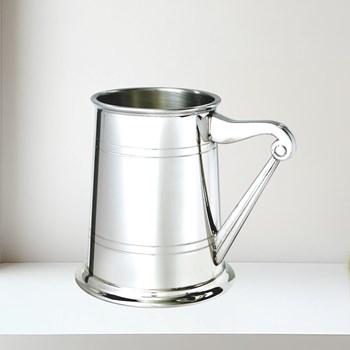 Harp Handle 1 pint pewter Tankard