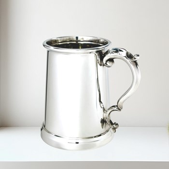 Gloucester One Pint Pewter Tankard Gloucester 1 pint pewter Tankard