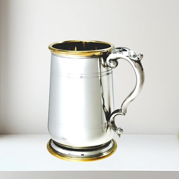 A532 1 pint brass trim jacobean hallam tankard