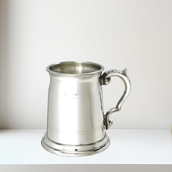 Half Pint Old London pewter Tankard
