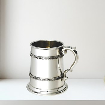 Half pint double celtic band pewter tankard