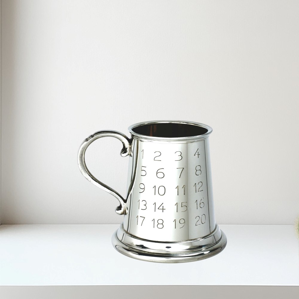 Pewter Tutor quarter pint baby Mug