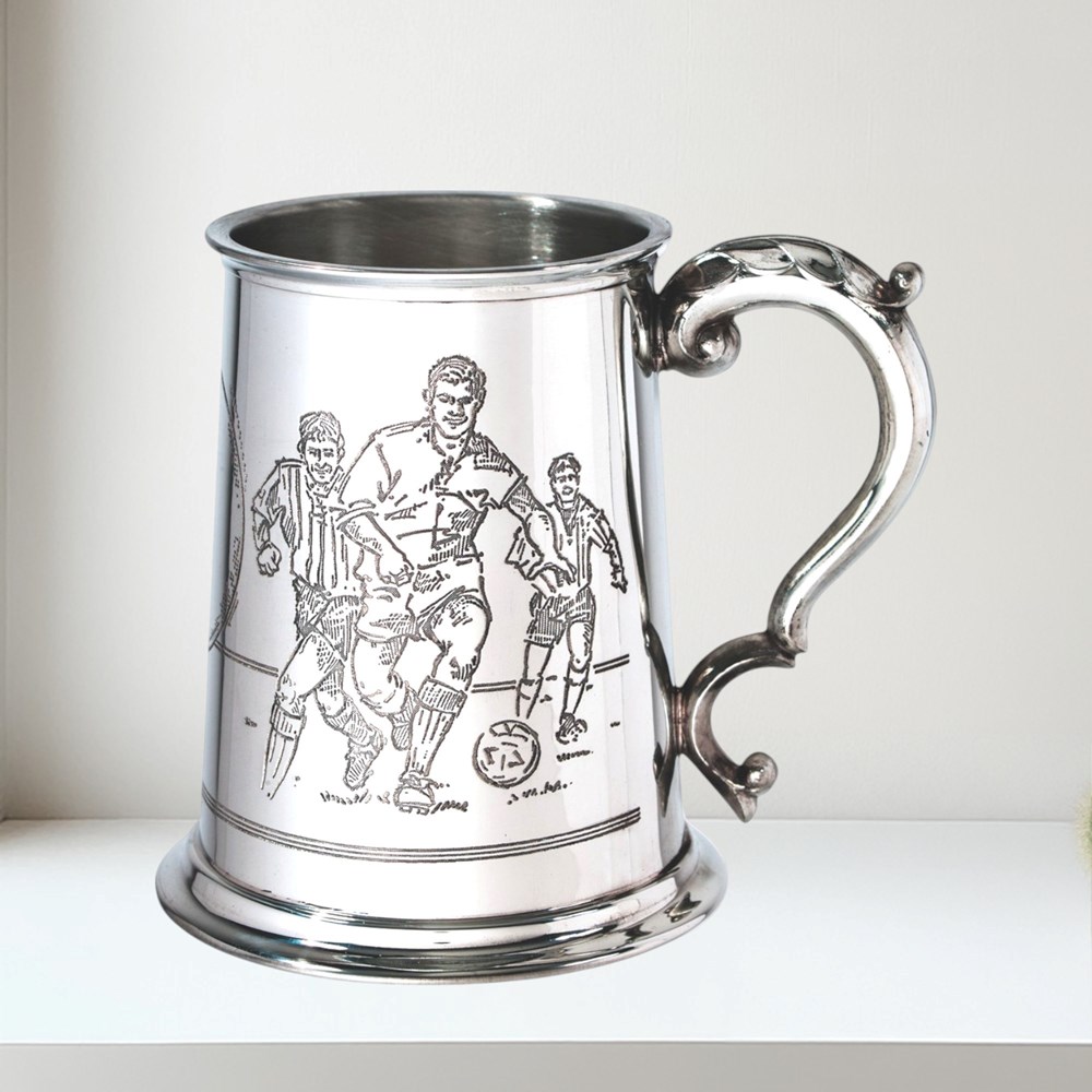 Football Scene 1 pint pewter Tankard