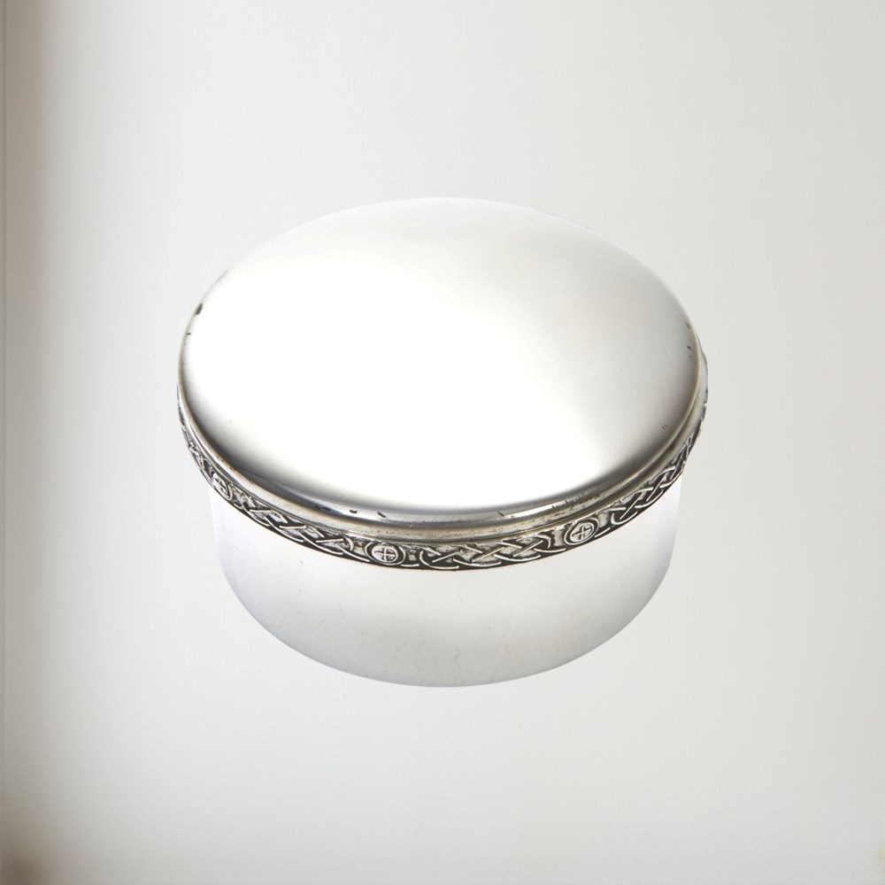Medium Celtic Trim Trinket box