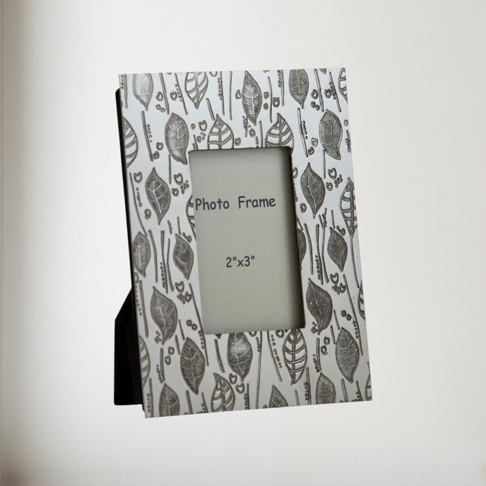 Leaf Pewter 2"X3" Mini Picture Frame Leaf Pewter 2"X3" Mini Picture Frame