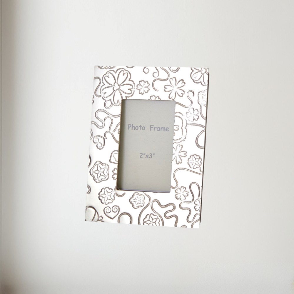Yorkshire Rose Pewter 2"X3" Mini Picture Frame Yorkshire Rose Pewter 2"X3" Mini Picture Frame