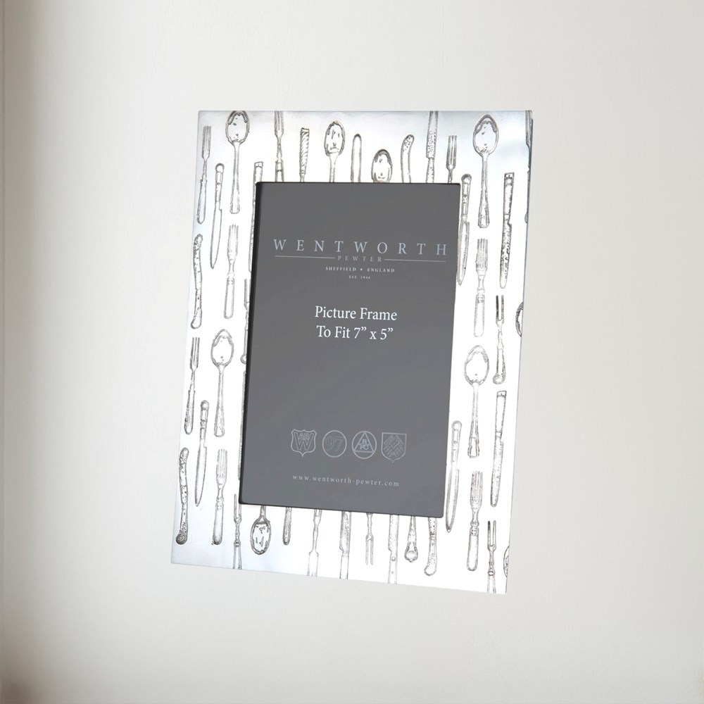 Large knife fork spoon Pewter 7"x5" Picture frame