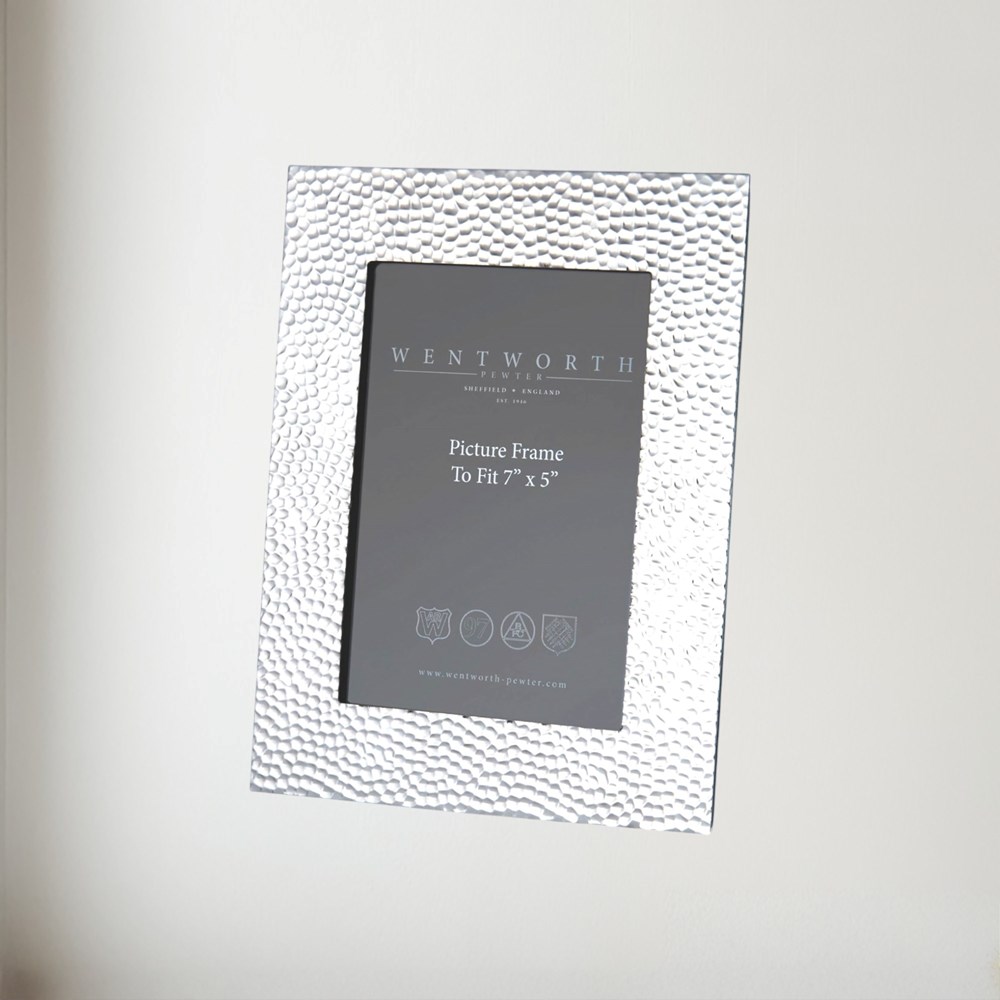 Large Hammered Pewter 7"X5" Picture Frame Large Hammered Pewter 7"x5" Picture Frame
