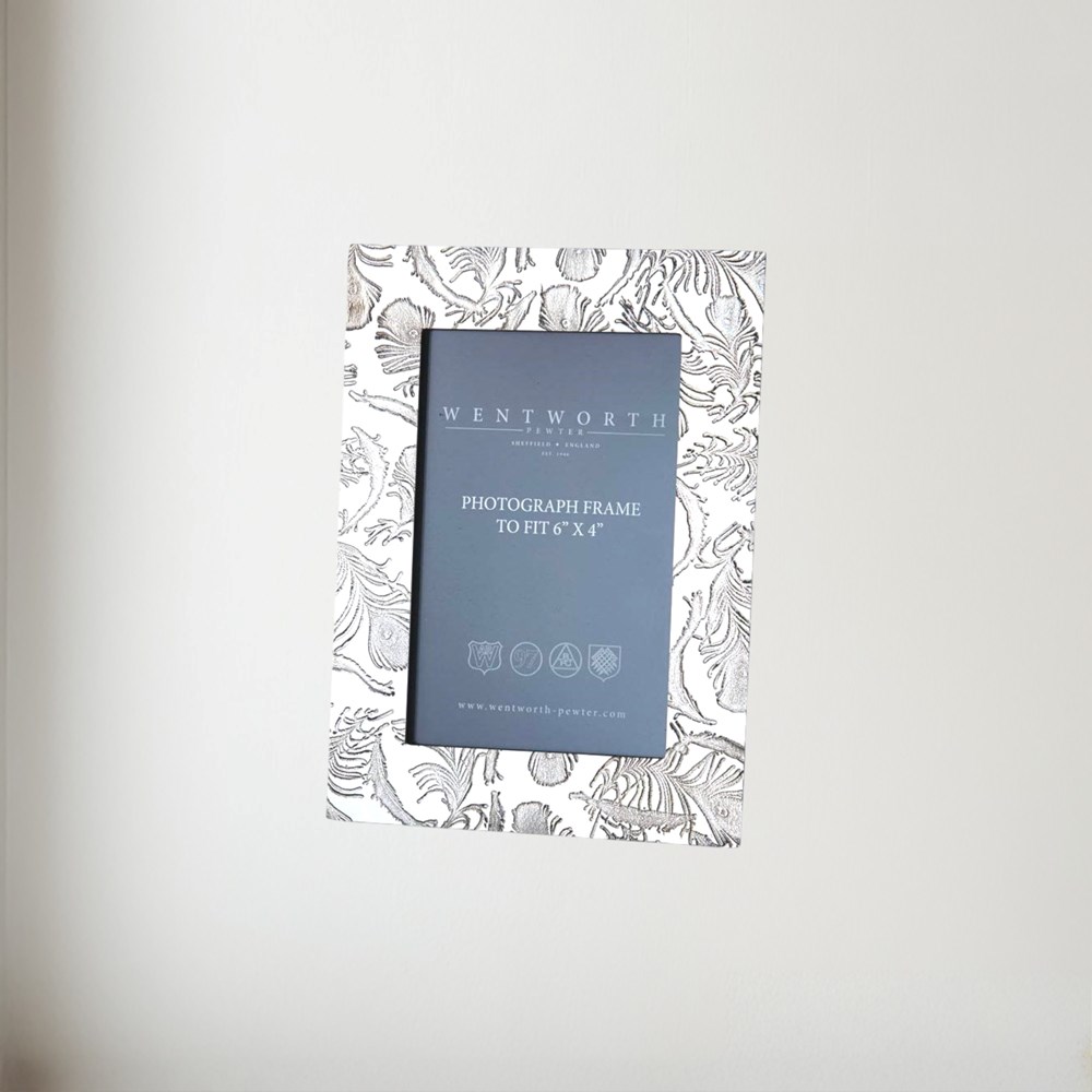 Peacock 6" X 4" Pewter Picture Frame Small Peacock 6" x 4" Pewter Picture Frame