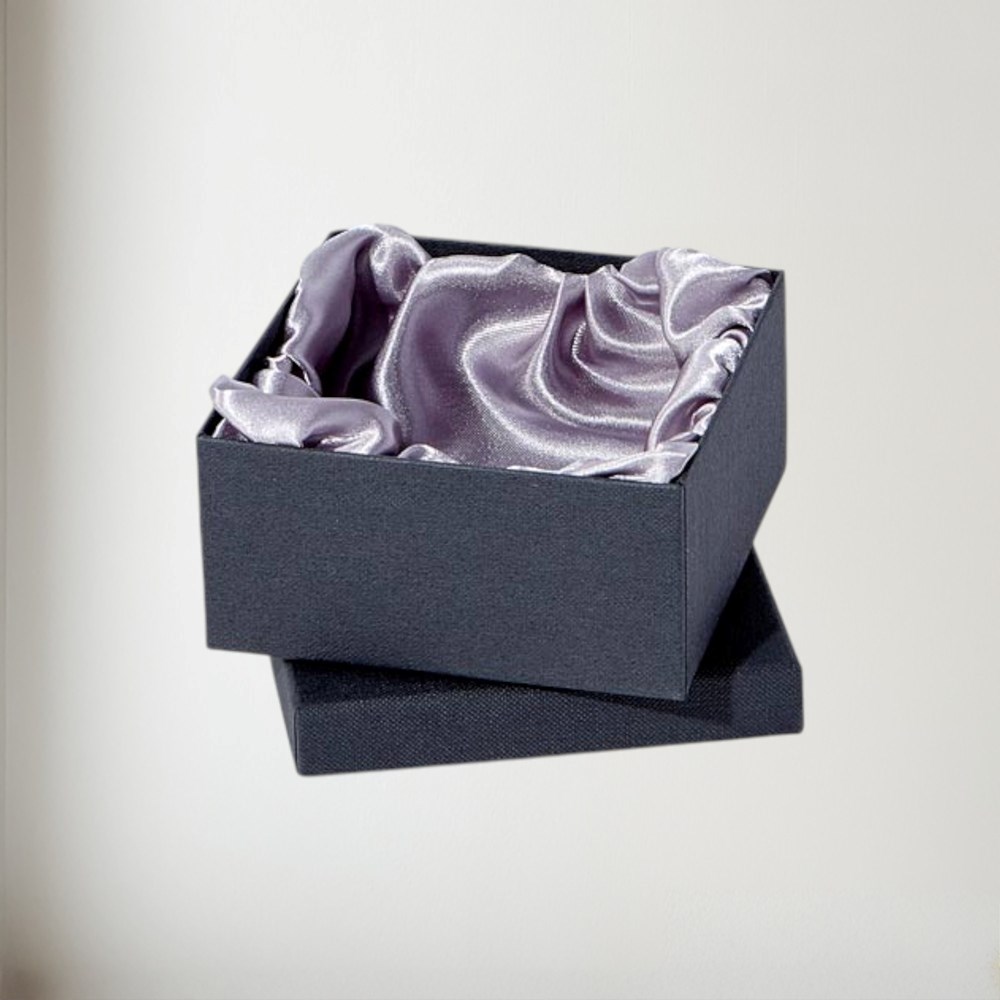 Presentation box for XS Quaich or 2oz Flask