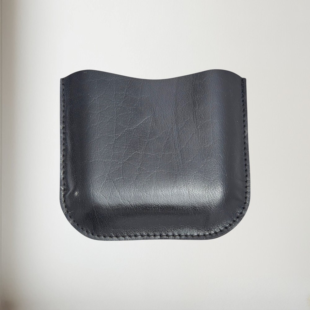 Black Leather Pouch to fit 6oz pocket flasks