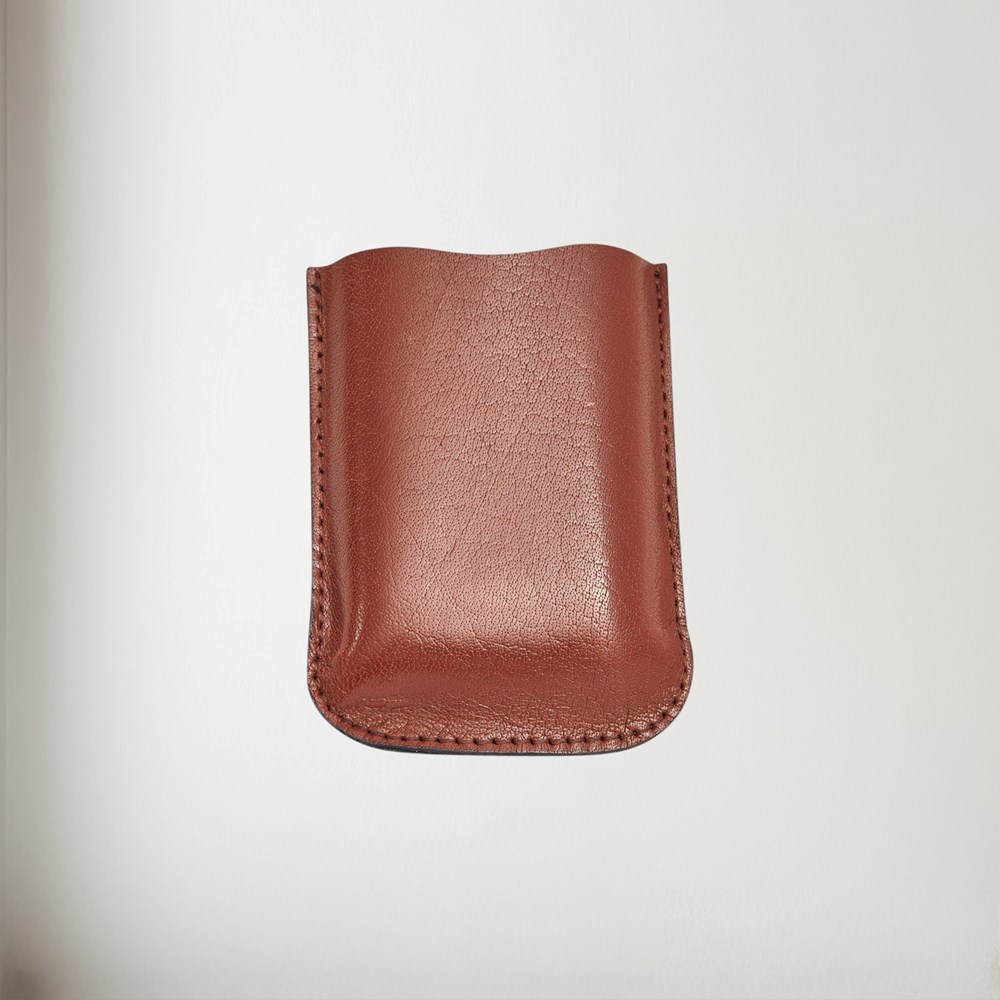 Brown Leather Pouch To Fit 3oz Pocket Flasks Brown Leather Pouch to fit 3oz pocket flasks